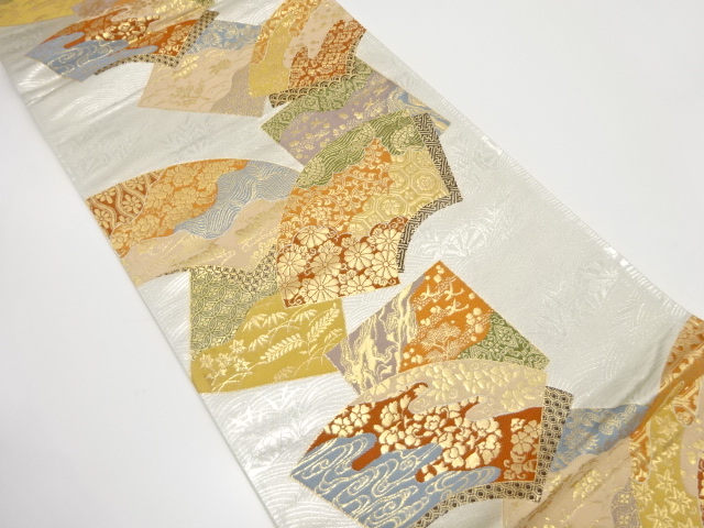 地紙に花・古典柄織り出し　袋帯